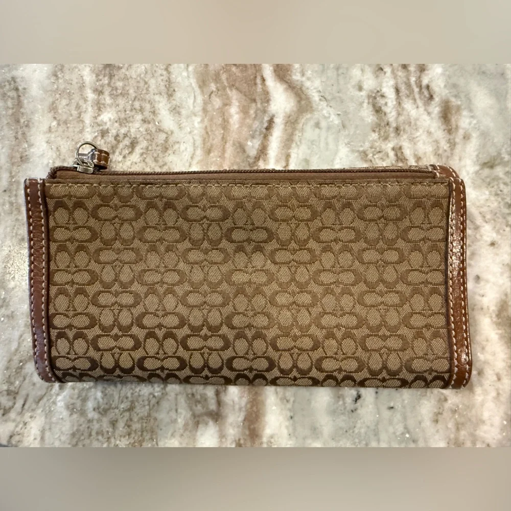 Coach Vintage Y2K Brown and Tan Signature mini C Wallet EXCELLENT condition